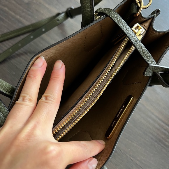 Michael Kors Crossbody Bag - Picture 5 of 7